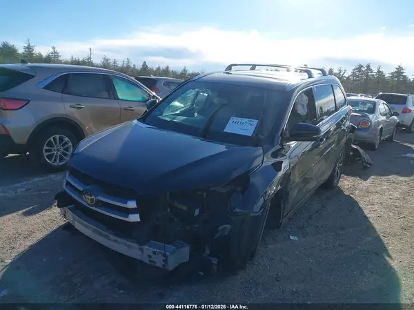 5TDJZRFH5HS377556 2017 TOYOTA HIGHLANDER - Image 2