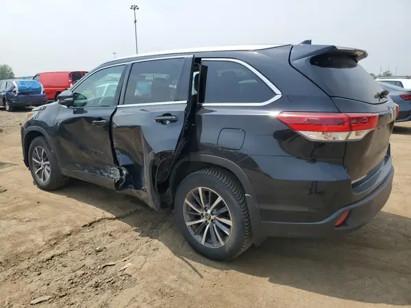 5TDJZRFH5HS378559 2017 TOYOTA HIGHLANDER - Image 2