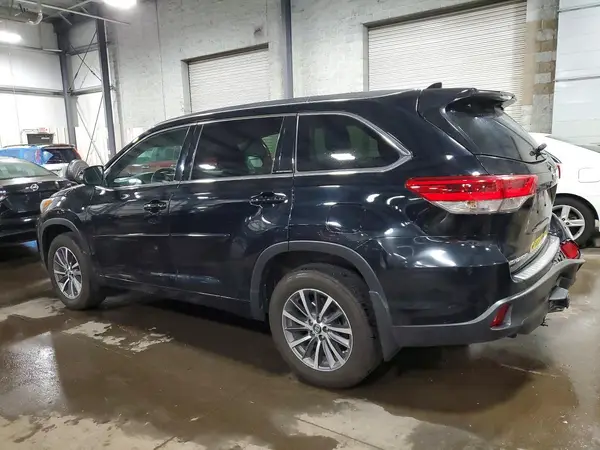 5TDJZRFH5HS379419 2017 TOYOTA HIGHLANDER - Image 2