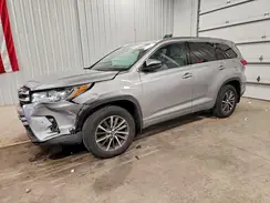 5TDJZRFH5HS380327 2017 TOYOTA HIGHLANDER