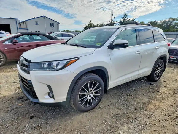 5TDJZRFH5HS386239 2017 TOYOTA HIGHLANDER - Image 1