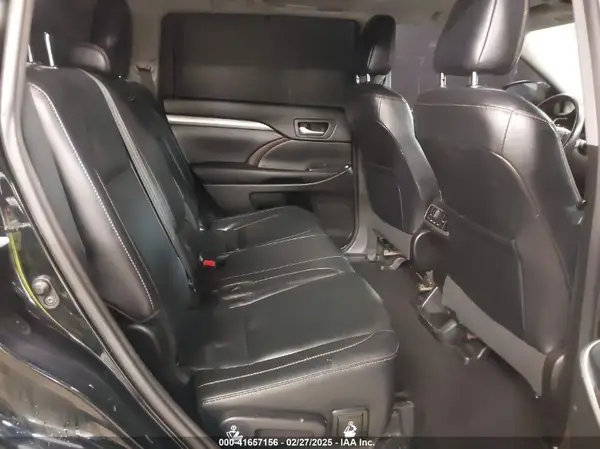 5TDJZRFH5HS387438 2017 TOYOTA HIGHLANDER - Image 8