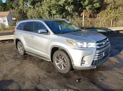 5TDJZRFH5HS391330 2017 TOYOTA HIGHLANDER
