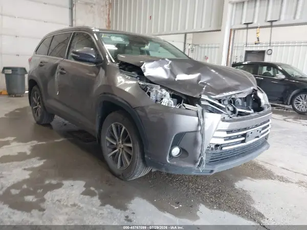 5TDJZRFH5HS394194 2017 TOYOTA HIGHLANDER - Image 1