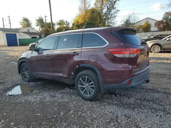 5TDJZRFH5HS397564 2017 TOYOTA HIGHLANDER - Image 2