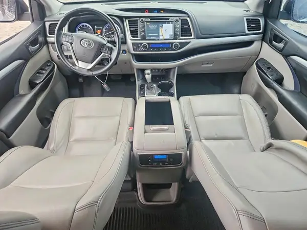 5TDJZRFH5HS419014 2017 TOYOTA HIGHLANDER - Image 8