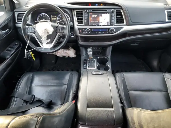5TDJZRFH5HS447721 2017 TOYOTA HIGHLANDER - Image 8