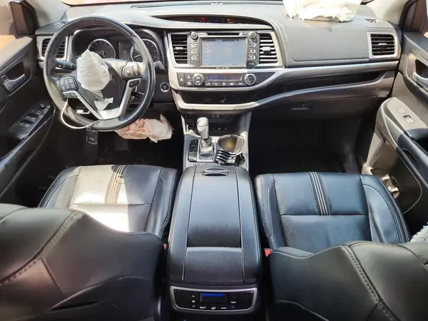 5TDJZRFH5HS448688 2017 TOYOTA HIGHLANDER - Image 8