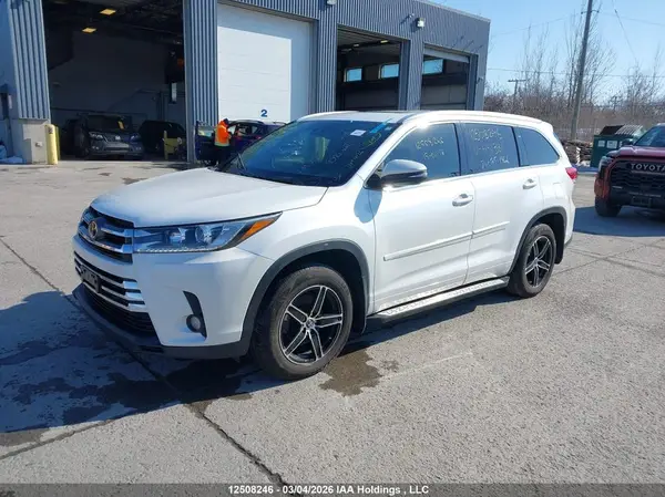 5TDJZRFH5HS451381 2017 TOYOTA HIGHLANDER - Image 2