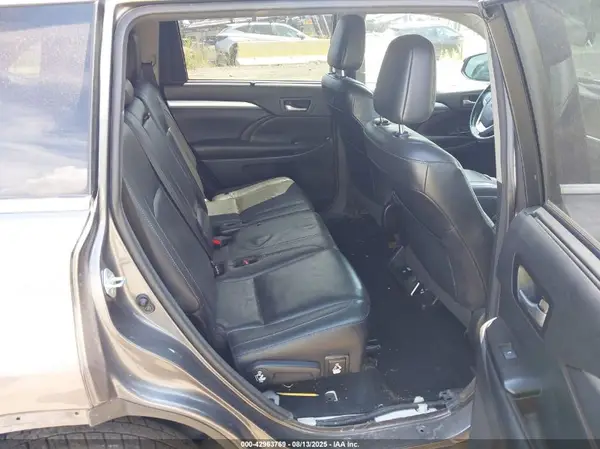5TDJZRFH5HS452160 2017 TOYOTA HIGHLANDER - Image 8