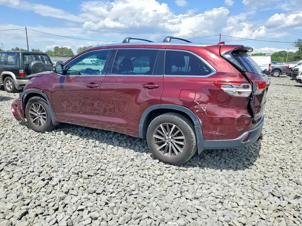 5TDJZRFH5HS452790 2017 TOYOTA HIGHLANDER - Image 2