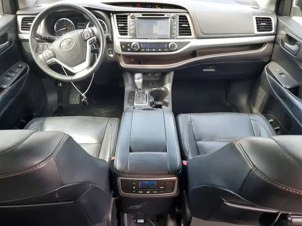 5TDJZRFH5HS452790 2017 TOYOTA HIGHLANDER - Image 8