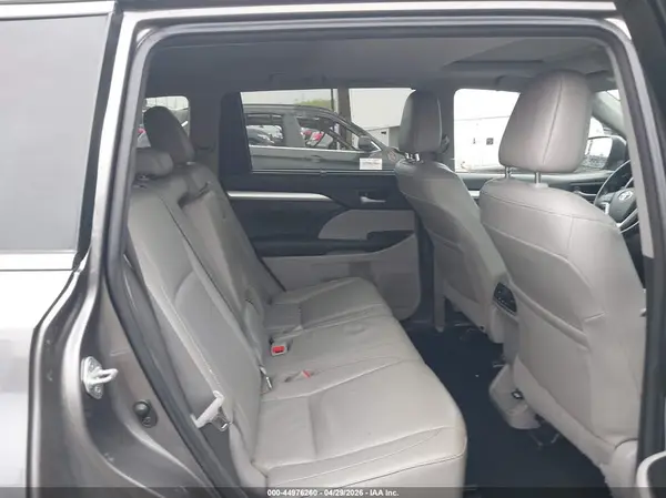 5TDJZRFH5HS454166 2017 TOYOTA HIGHLANDER - Image 8