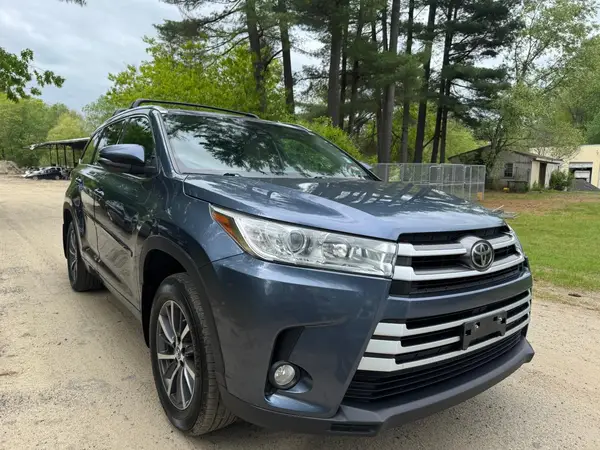 5TDJZRFH5HS460260 2017 TOYOTA HIGHLANDER - Image 1