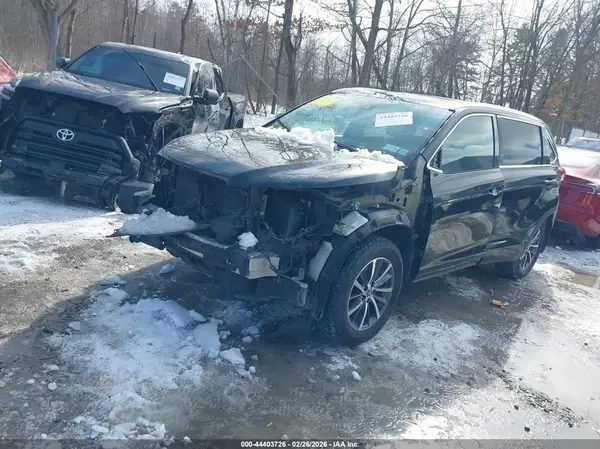 5TDJZRFH5HS464373 2017 TOYOTA HIGHLANDER - Image 2