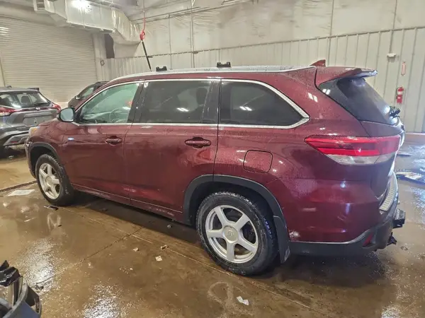 5TDJZRFH5HS466043 2017 TOYOTA HIGHLANDER - Image 2