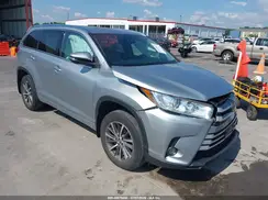5TDJZRFH5HS467614 2017 TOYOTA HIGHLANDER