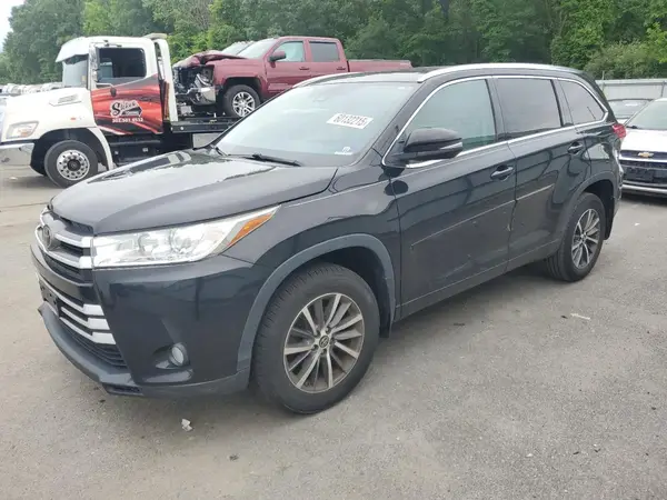 5TDJZRFH5HS477446 2017 TOYOTA HIGHLANDER - Image 1