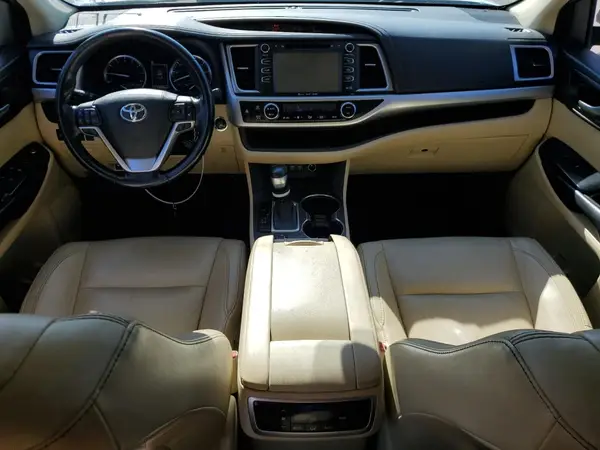 5TDJZRFH5HS519727 2017 TOYOTA HIGHLANDER - Image 8