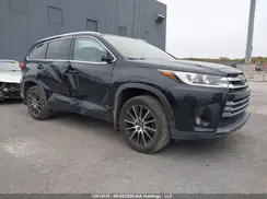 5TDJZRFH5HS521221 2017 TOYOTA HIGHLANDER