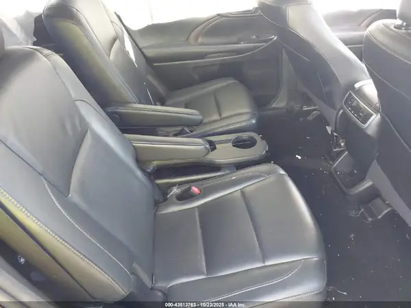 5TDJZRFH5HS522188 2017 TOYOTA HIGHLANDER - Image 8
