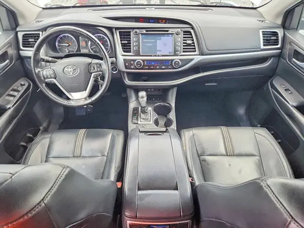 5TDJZRFH5JS489053 2018 TOYOTA HIGHLANDER - Image 8