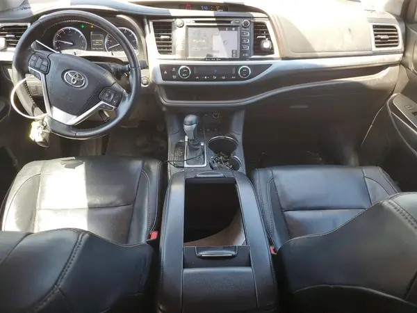5TDJZRFH5JS494401 2018 TOYOTA HIGHLANDER - Image 8