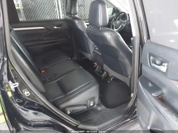5TDJZRFH5JS532919 2018 TOYOTA HIGHLANDER - Image 8