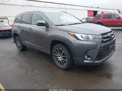 5TDJZRFH5JS533570 2018 TOYOTA HIGHLANDER