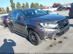 5TDJZRFH5JS535643 2018 TOYOTA HIGHLANDER