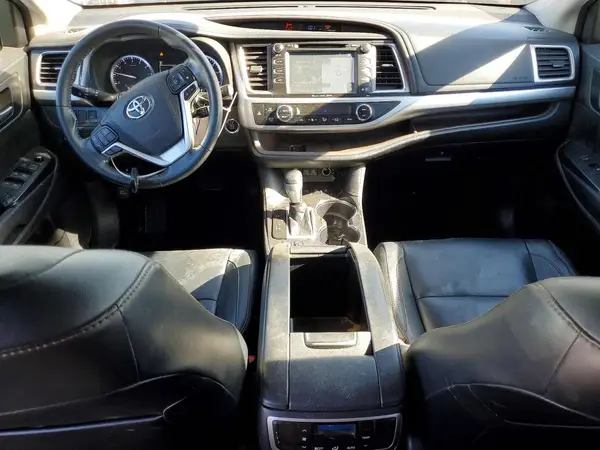 5TDJZRFH5JS543595 2018 TOYOTA HIGHLANDER - Image 8