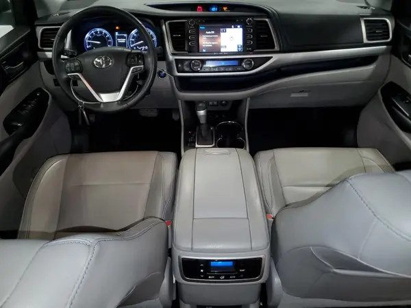 5TDJZRFH5JS548313 2018 TOYOTA HIGHLANDER - Image 8