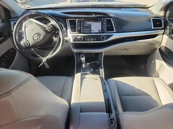 5TDJZRFH5JS849292 2018 TOYOTA HIGHLANDER - Image 8