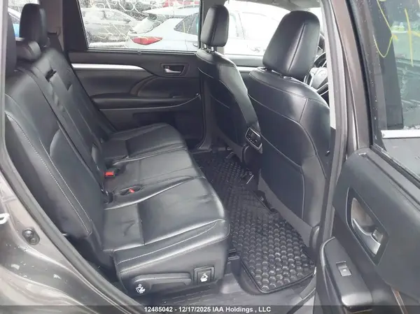 5TDJZRFH5JS859322 2018 TOYOTA HIGHLANDER - Image 8