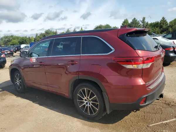 5TDJZRFH5JS867324 2018 TOYOTA HIGHLANDER - Image 2
