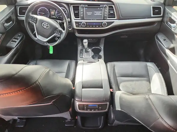 5TDJZRFH5JS870997 2018 TOYOTA HIGHLANDER - Image 8