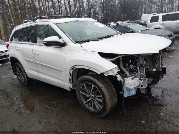 5TDJZRFH5JS881448 2018 TOYOTA HIGHLANDER - Image 1