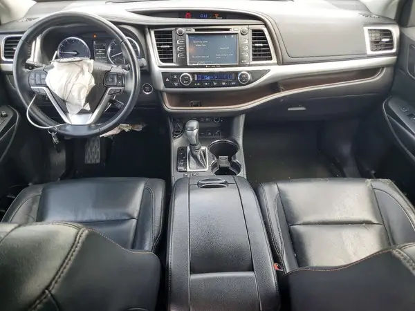 5TDJZRFH5JS898699 2018 TOYOTA HIGHLANDER - Image 8