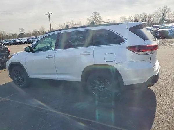 5TDJZRFH5KS563301 2019 TOYOTA HIGHLANDER - Image 2