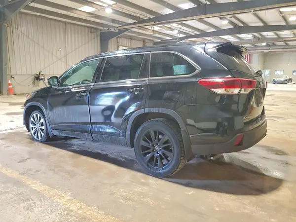 5TDJZRFH5KS563380 2019 TOYOTA HIGHLANDER - Image 2