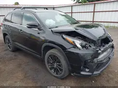 5TDJZRFH5KS564304 2019 TOYOTA HIGHLANDER