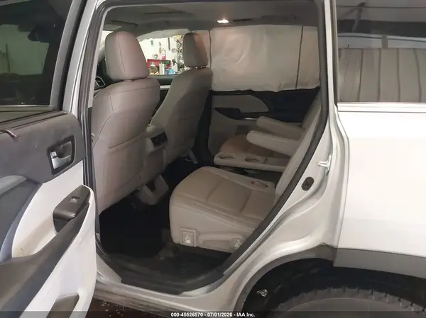 5TDJZRFH5KS567140 2019 TOYOTA HIGHLANDER - Image 8