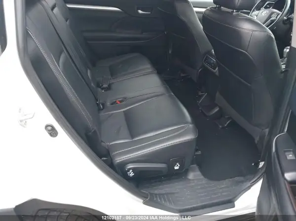 5TDJZRFH5KS575514 2019 TOYOTA HIGHLANDER - Image 8