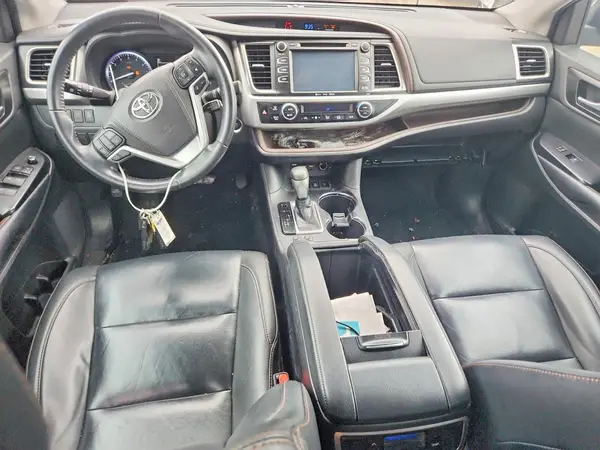 5TDJZRFH5KS576856 2019 TOYOTA HIGHLANDER - Image 8