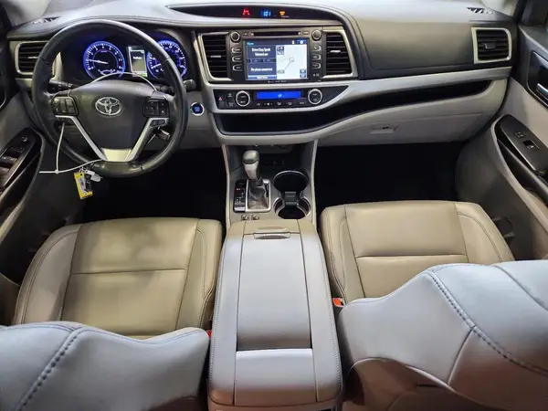 5TDJZRFH5KS578087 2019 TOYOTA HIGHLANDER - Image 8
