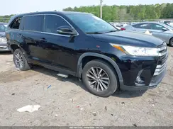 5TDJZRFH5KS586044 2019 TOYOTA HIGHLANDER