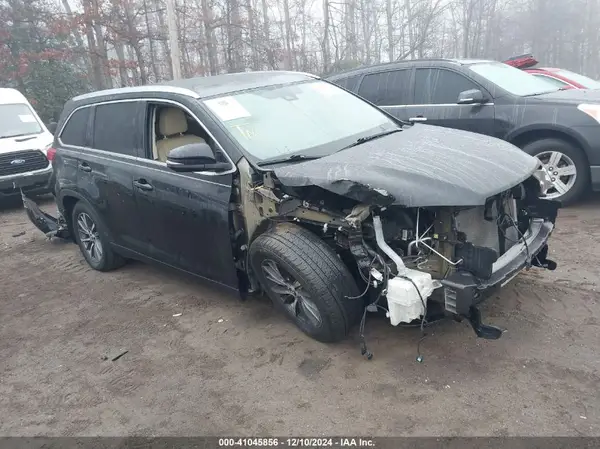 5TDJZRFH5KS586769 2019 TOYOTA HIGHLANDER - Image 1