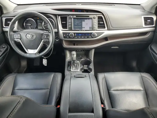 5TDJZRFH5KS587212 2019 TOYOTA HIGHLANDER - Image 8