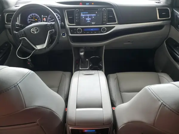 5TDJZRFH5KS590997 2019 TOYOTA HIGHLANDER - Image 8