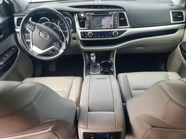 5TDJZRFH5KS593205 2019 TOYOTA HIGHLANDER - Image 8